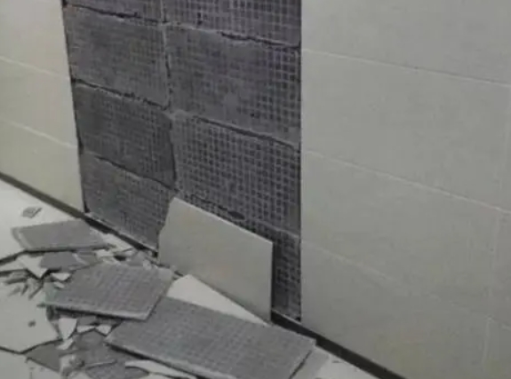南岔瓷砖空鼓维修公司分享下南岔墙砖松动维修的知识